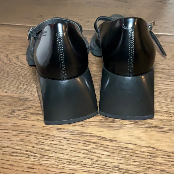 Vagabond Vivian Pumps - Picture 6 of 6